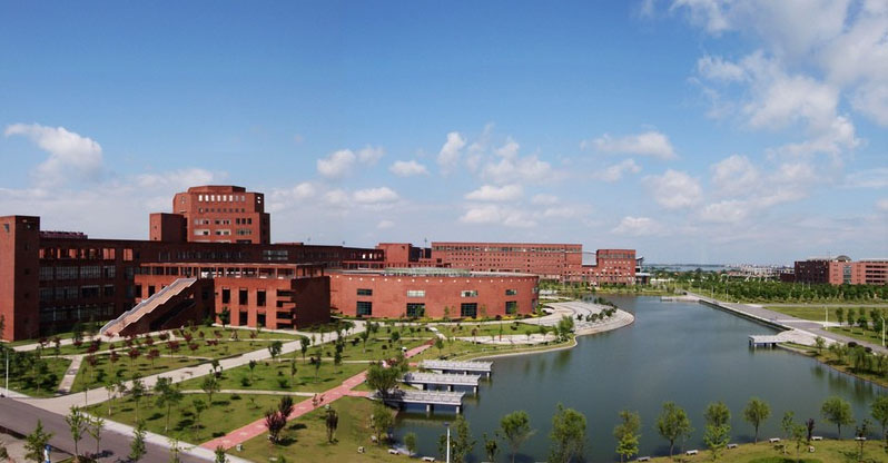 江西師范大學(xué)旭潔洗地機客戶案例-<a href=http://www.147dir.com target=_blank class=infotextkey>洗地機生產(chǎn)廠</a>家